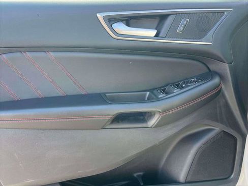 Used 2022 Ford Edge ST-Line w/ Cargo Accessory Package image 17