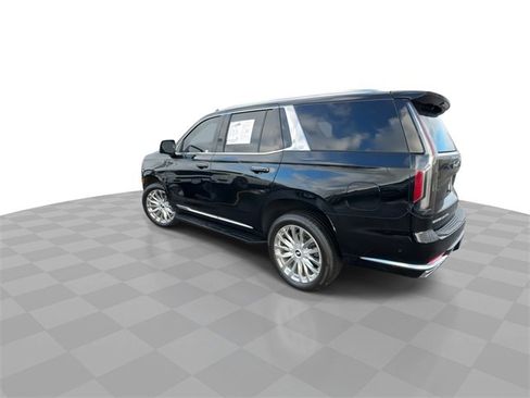 Used 2022 Cadillac Escalade Premium Luxury image 6