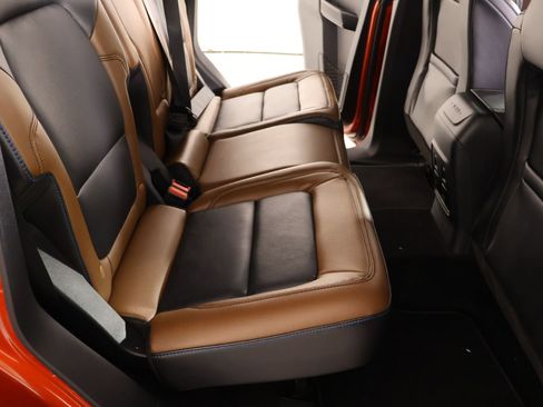 Used 2024 Ford Bronco Outer Banks image 17