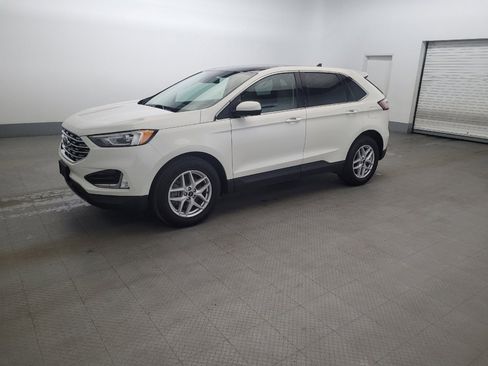 Used 2021 Ford Edge SEL w/ Convenience Package AWD/4WD image 2