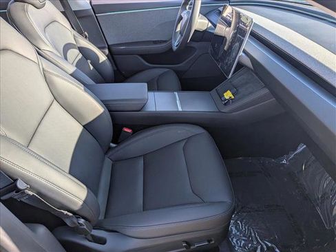 Used 2025 Tesla Model 3 Long Range image 19