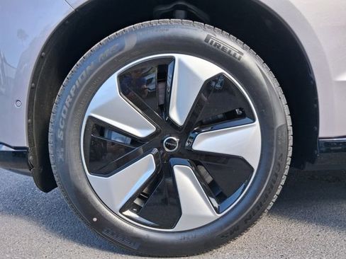 New 2026 Volvo EX90 Plus RWD image 16