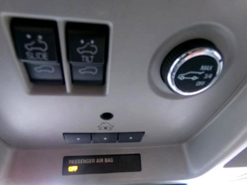 Used 2015 Chevrolet Tahoe LT w/ Luxury Package image 38