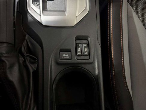 Used 2018 Subaru Crosstrek 2.0i Premium image 19