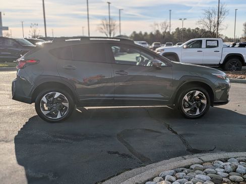 Used 2025 Subaru Crosstrek 2.5i Limited w/ Crosstrek Mirror Package image 10