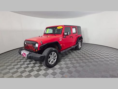 Used 2013 Jeep Wrangler Unlimited Sahara w/ Connectivity Group AWD/4WD image 47