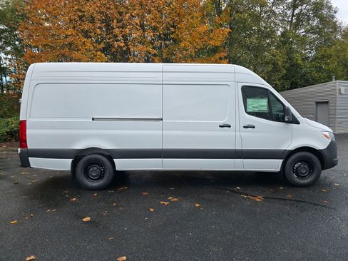 New 2026 Mercedes-Benz Sprinter 2500 image 7