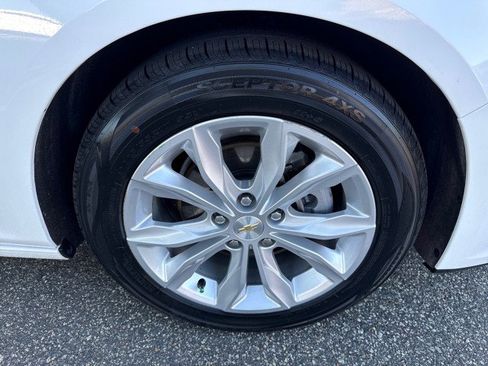 Used 2024 Chevrolet Malibu LT FWD image 10