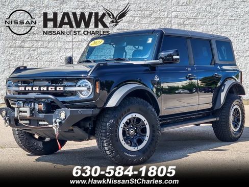 Used 2023 Ford Bronco Outer Banks w/ Sasquatch Package AWD/4WD image 1