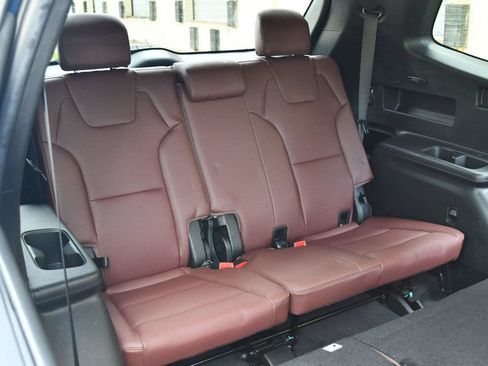 Used 2023 Kia Telluride EX FWD image 19