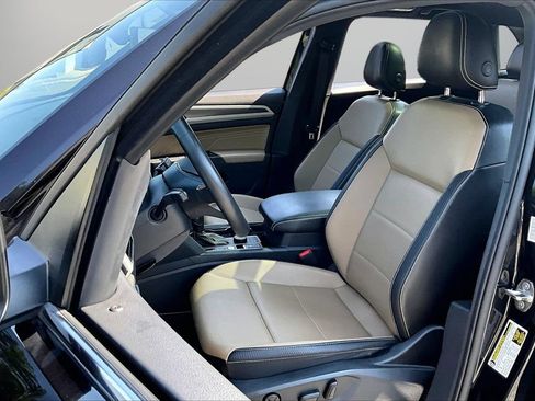 Used 2022 Volkswagen Atlas Cross Sport SE w/ Panoramic Sunroof Package AWD/4WD image 21