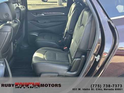 Used 2023 Buick Enclave Avenir image 21