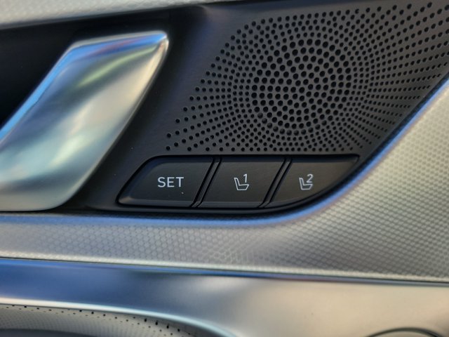 Certified 2026 Genesis G70 2.5T Prestige RWD image 19