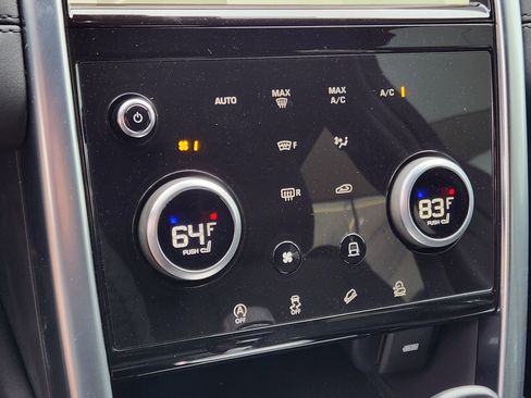 Certified 2023 Land Rover Discovery Sport SE image 20