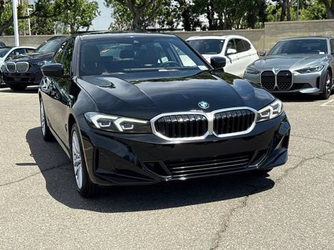 Used 2023 BMW 330i Sedan w/ Premium Package RWD image 5