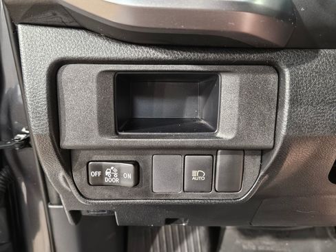 Used 2019 Toyota Tacoma SR5 image 24