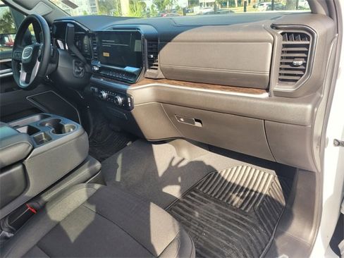 Used 2026 GMC Sierra 3500 SLE w/ SLE Value Package image 18