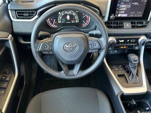 Used 2025 Toyota RAV4 LE FWD image 14