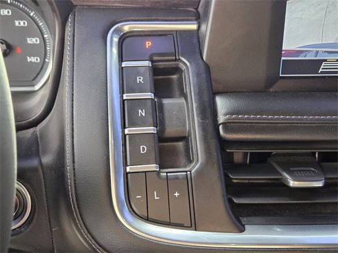 Certified 2024 Chevrolet Suburban LS w/ Driver Alert Package image 22