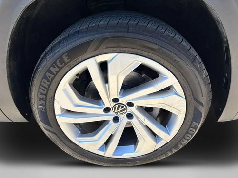 Used 2023 Volkswagen Atlas SE FWD image 10