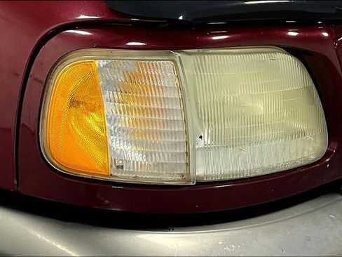 Used 2003 Ford F150 XLT image 25