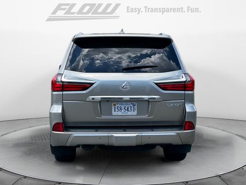 Used 2021 Lexus LX 570 4WD w/ Luxury Package image 8