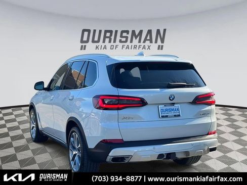Used 2021 BMW X5 xDrive40i w/ Premium Package image 3