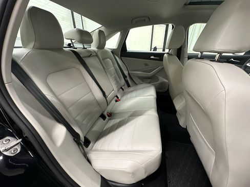 Used 2024 Volkswagen Jetta SE image 20