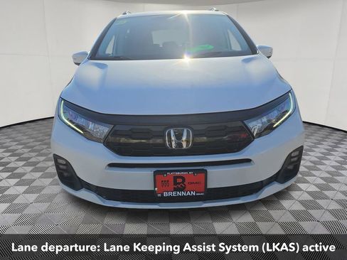 Used 2025 Honda Odyssey Touring image 9