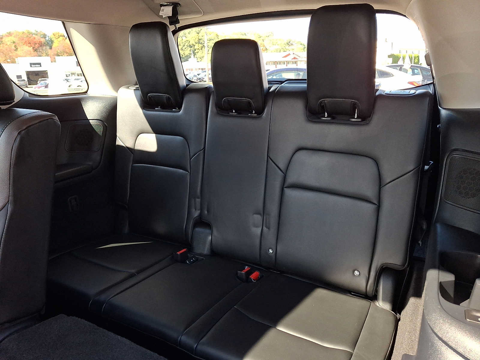 Used 2024 Nissan Pathfinder Platinum w/ Cargo Package AWD/4WD image 10
