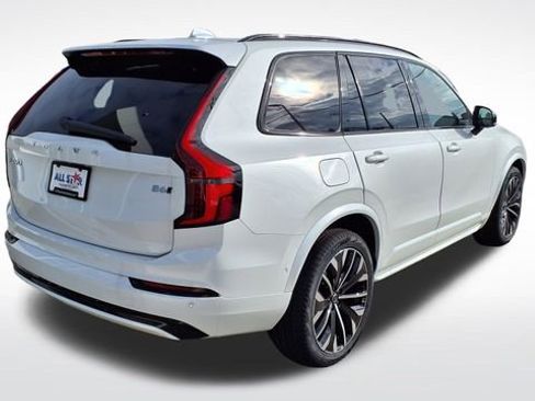 New 2026 Volvo XC90 B6 Ultra w/ Lounge Package image 8