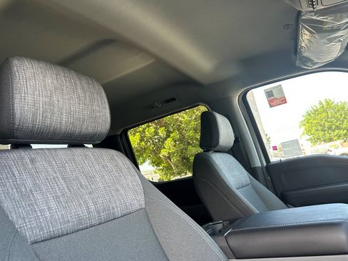 New 2026 Ford F250 XLT w/ XLT Premium Package AWD/4WD image 16