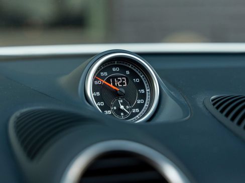 Certified 2024 Porsche 718 Cayman RWD image 28