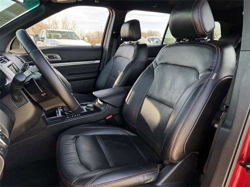Used 2016 Ford Explorer Sport image 26