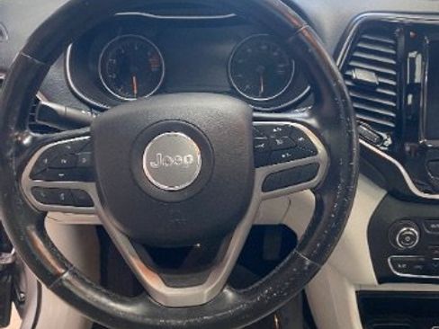 Used 2020 Jeep Cherokee Limited FWD image 19