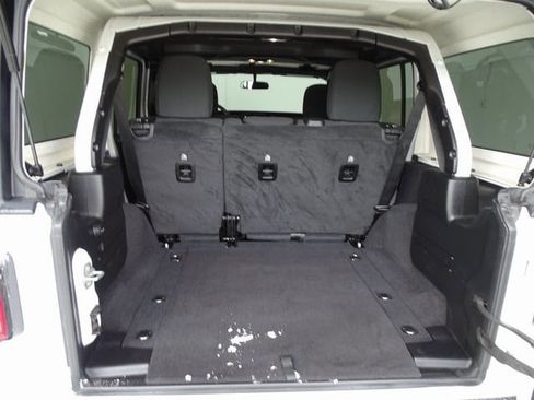 Used 2020 Jeep Wrangler Unlimited Sport S image 18