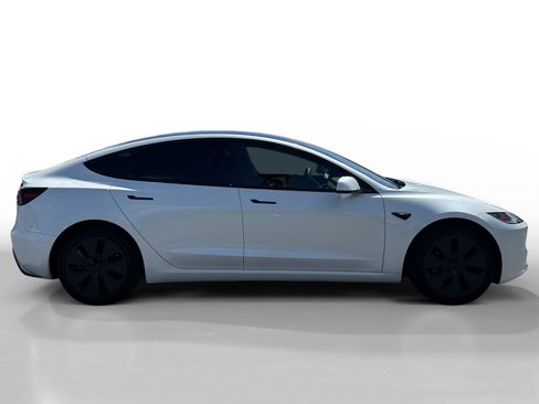 Used 2024 Tesla Model 3 Standard Range RWD image 6
