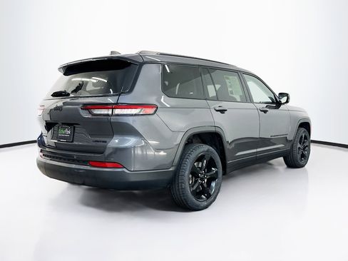 Used 2023 Jeep Grand Cherokee L Limited w/ Black Appearance Package AWD/4WD image 9