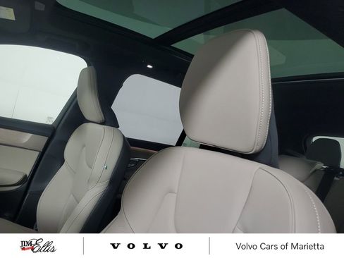 Used 2026 Volvo XC90 B6 Plus w/ Protection Package Premier image 25