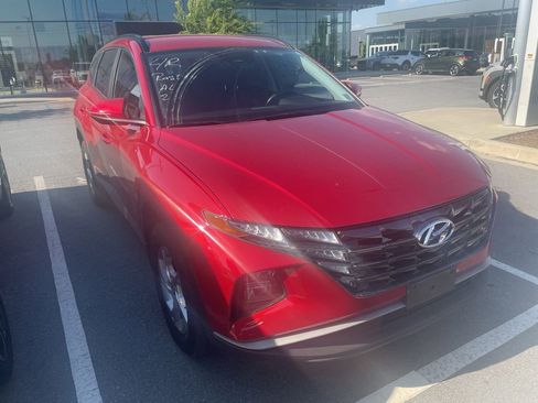 Used 2023 Hyundai Tucson SEL image 2