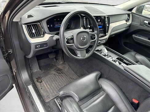 Used 2022 Volvo XC60 B5 Inscription w/ Advanced Package AWD/4WD image 10