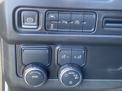 Used 2024 Chevrolet Tahoe LT image 18