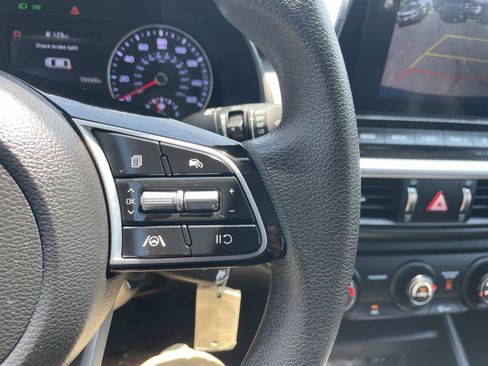 Used 2023 Kia Forte LXS FWD image 28