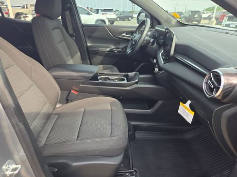 Used 2025 Chevrolet Equinox LT image 22