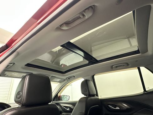 Certified 2019 GMC Terrain SLT w/ Preferred Package image 15