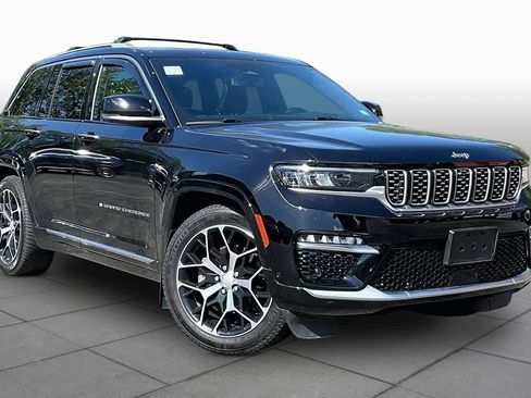 Used 2022 Jeep Grand Cherokee Summit AWD/4WD image 2