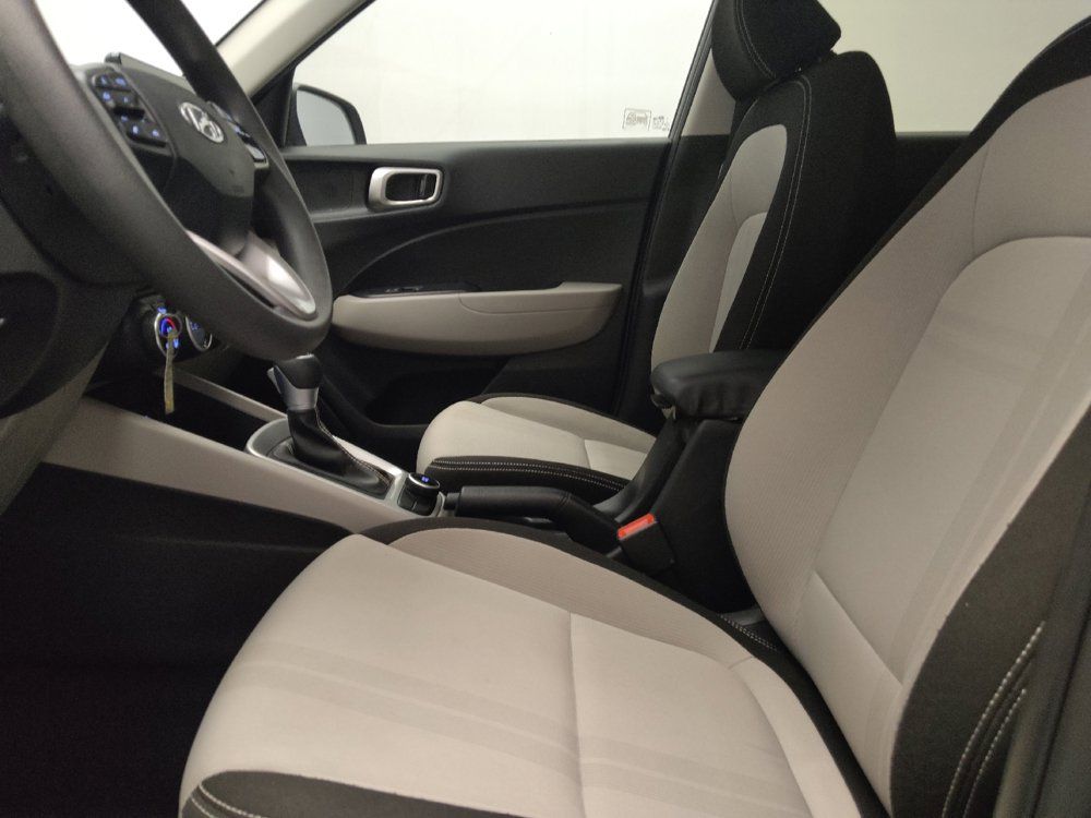 Used 2020 Hyundai Venue SEL FWD image 17