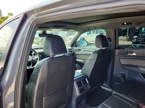 Used 2022 Volkswagen Atlas Cross Sport SEL AWD/4WD image 20
