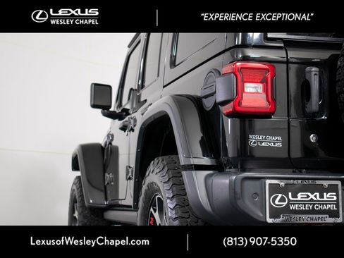 Used 2019 Jeep Wrangler Unlimited Rubicon AWD/4WD image 9