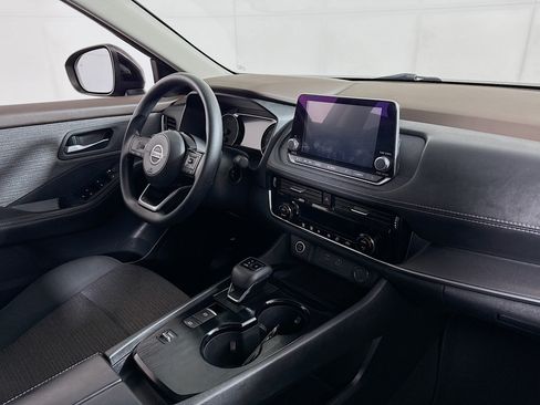 Used 2021 Nissan Rogue SV FWD image 27